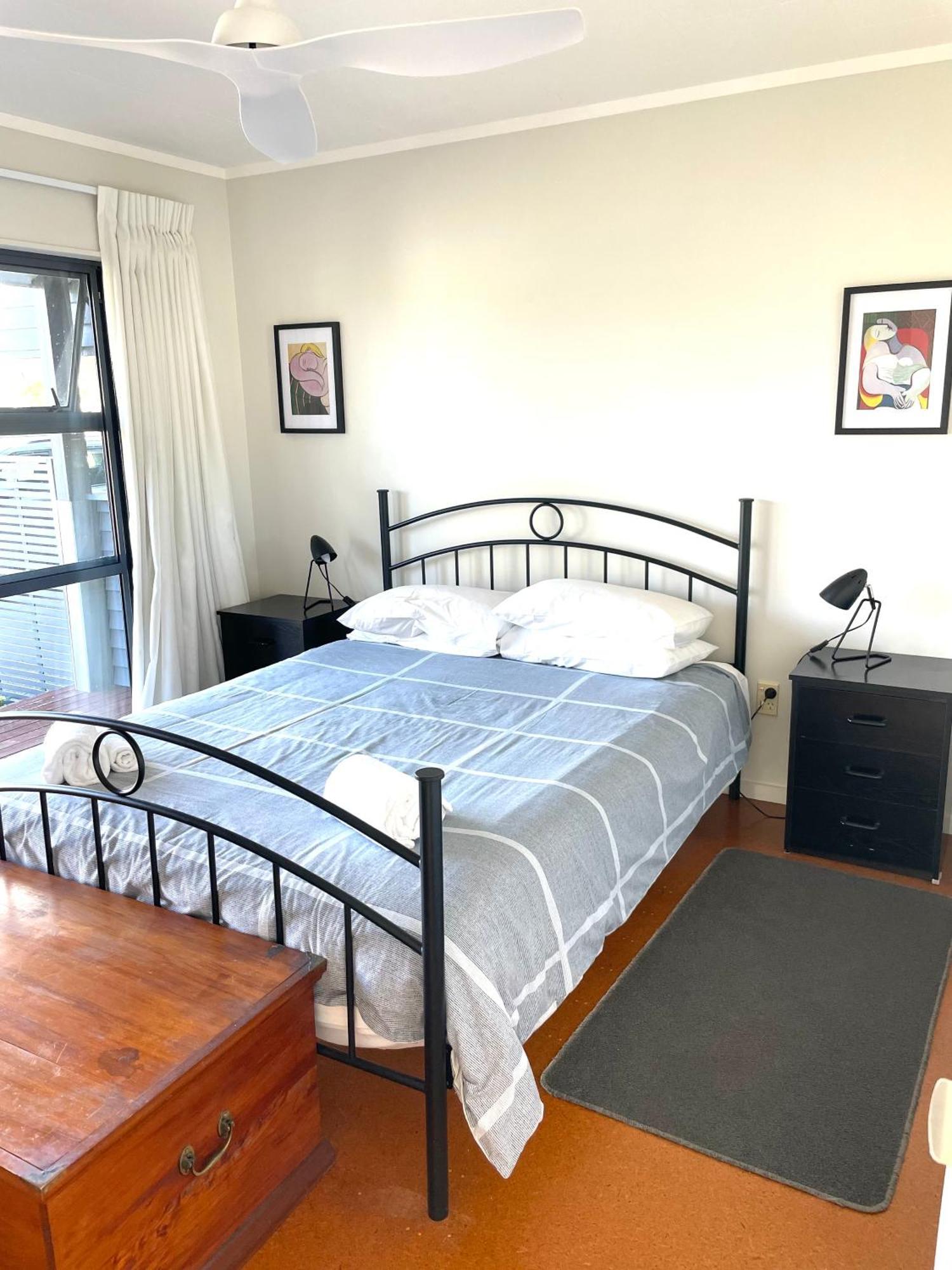 Hahei Beach House - 3 Bedroom ภายนอก รูปภาพ